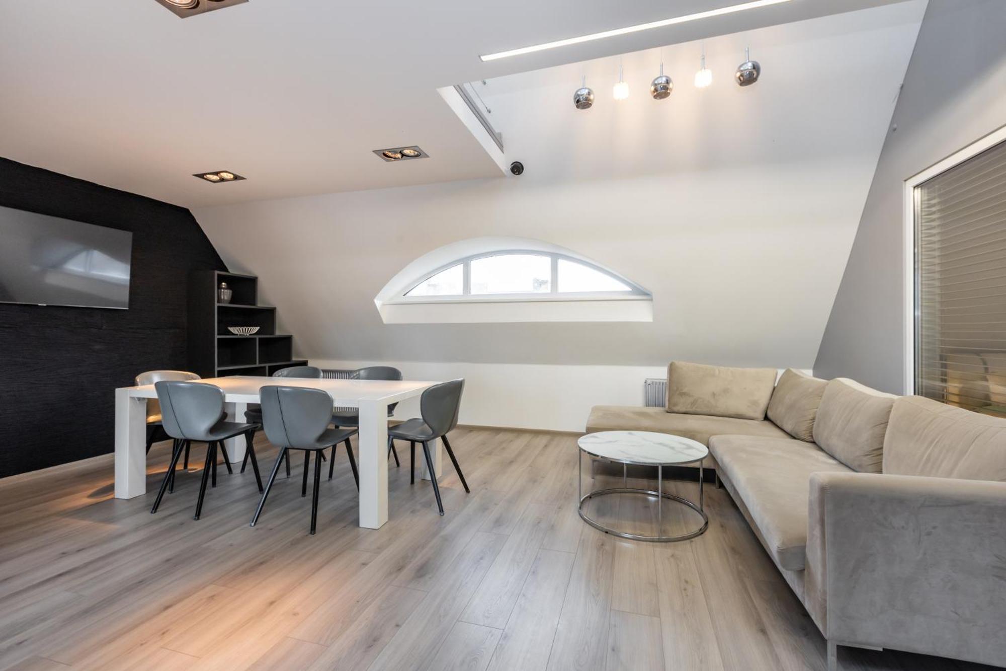 Penthouse Apartment With Terrace Riga Exterior photo